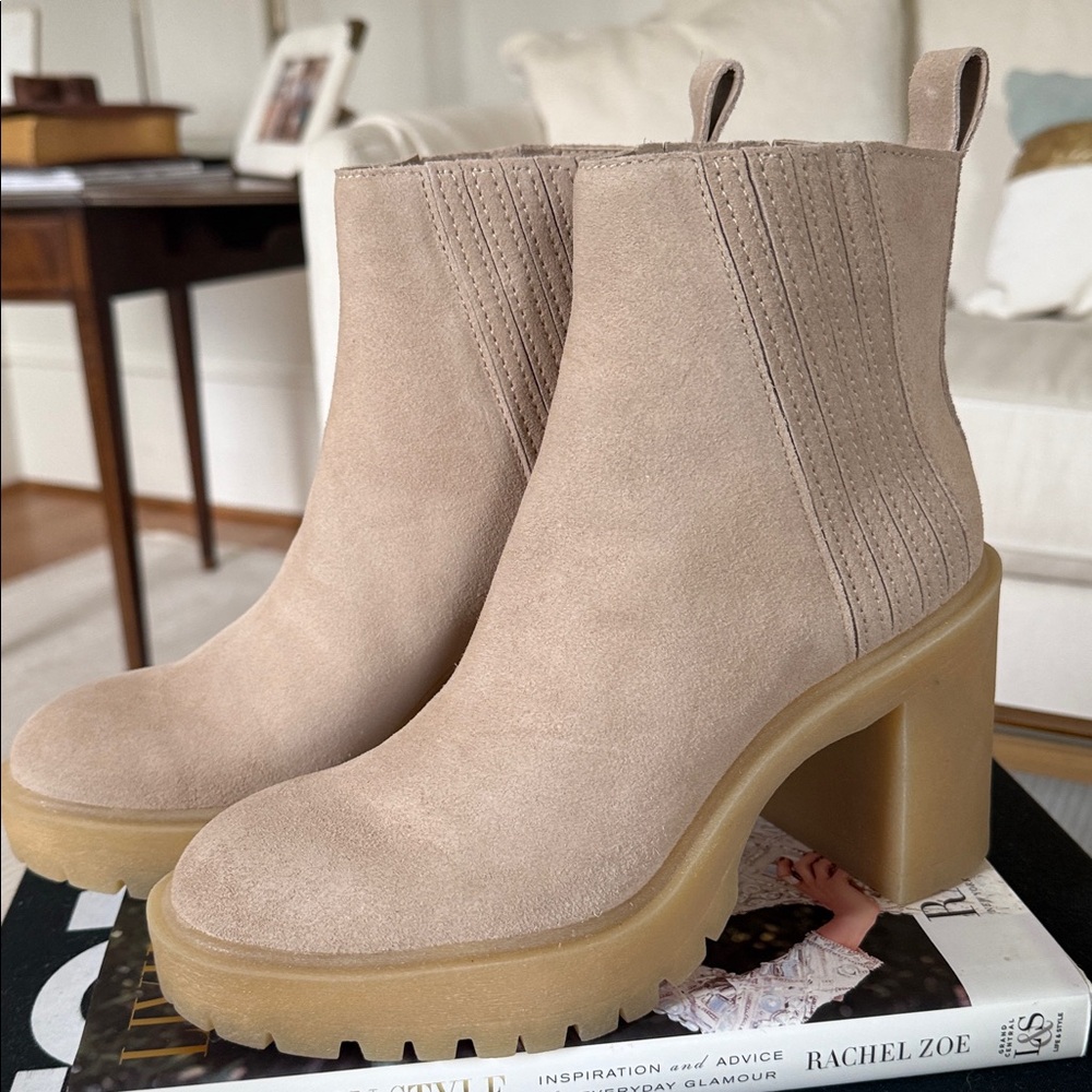 Dolce Vita Dune Suede Canor  boot Size 6.5/7 NWT - Picture 2 of 5